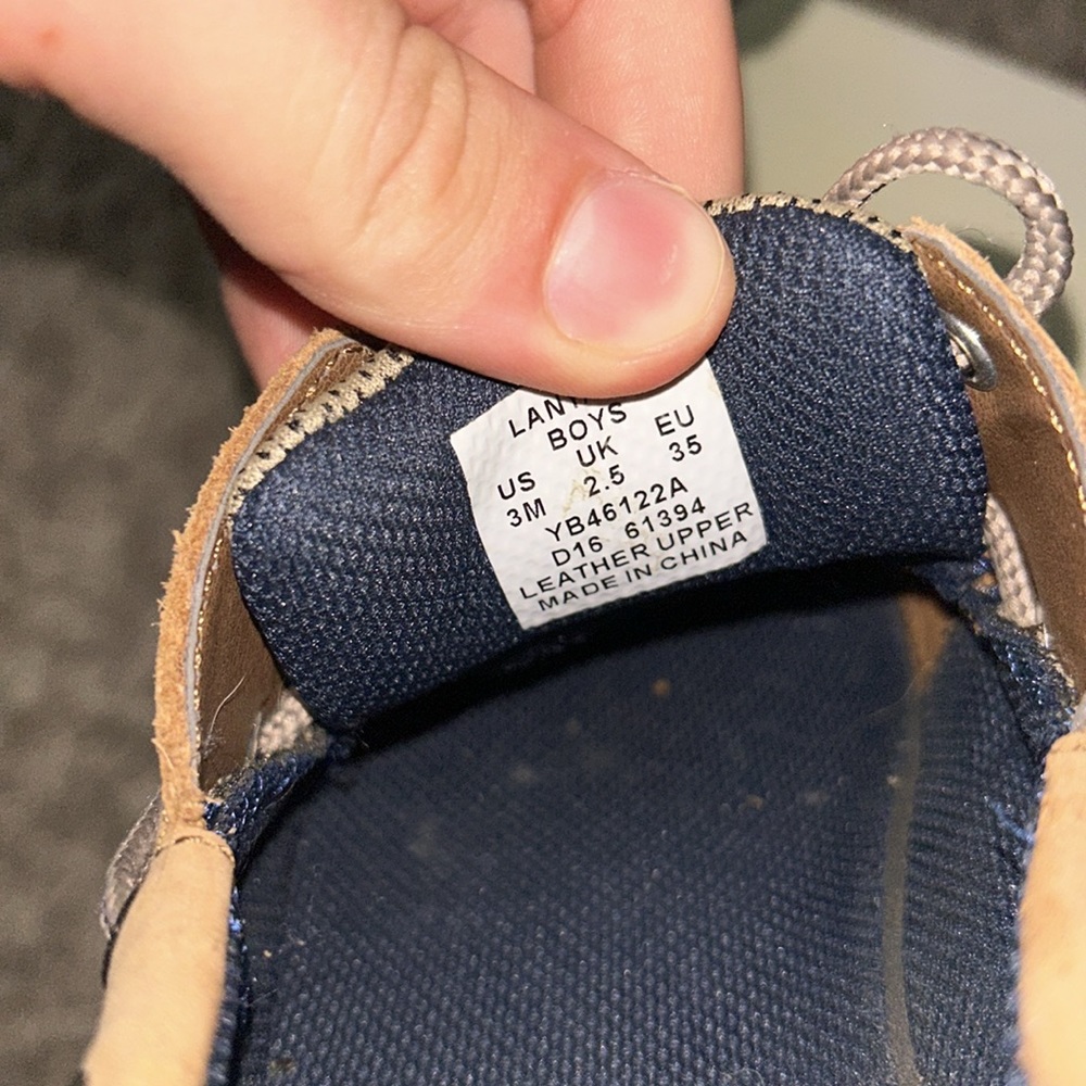 Sperry - Picture 4 of 4